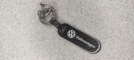 Брелок для ключей Carbon с карабином Volkswagen 4530
