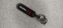 Брелок для ключей Carbon с карабином Mazda 4520