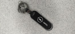 Брелок для ключей Carbon с карабином Opel 4524