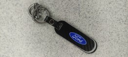 Брелок для ключей Carbon с карабином Ford 4511
