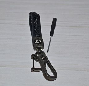 Брелок для ключей плетеный с карабином KIA 3936
