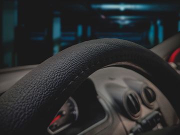Оплетка на руль кожа XXL Autogen СК 001 BK черная